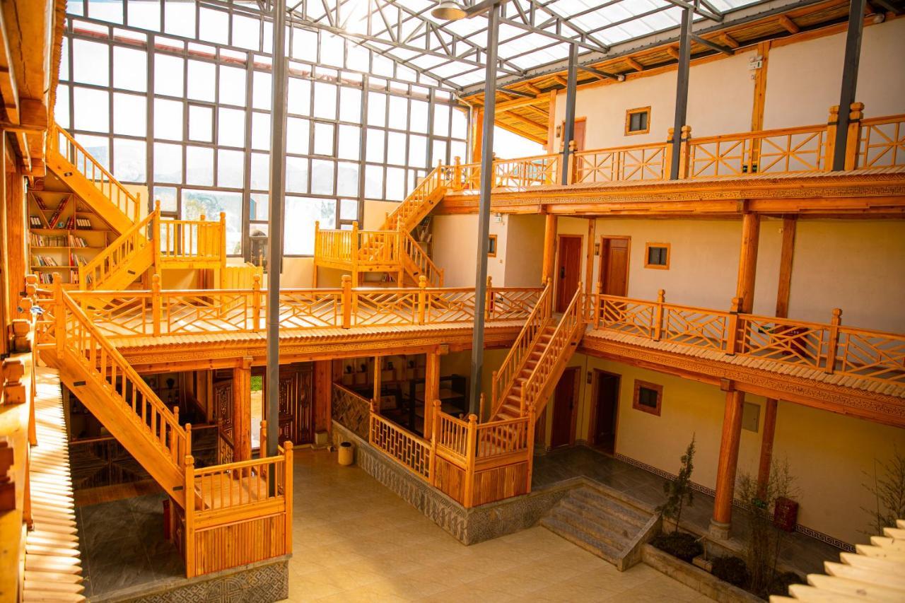 Aurora Hotel Sangzsila Kültér fotó